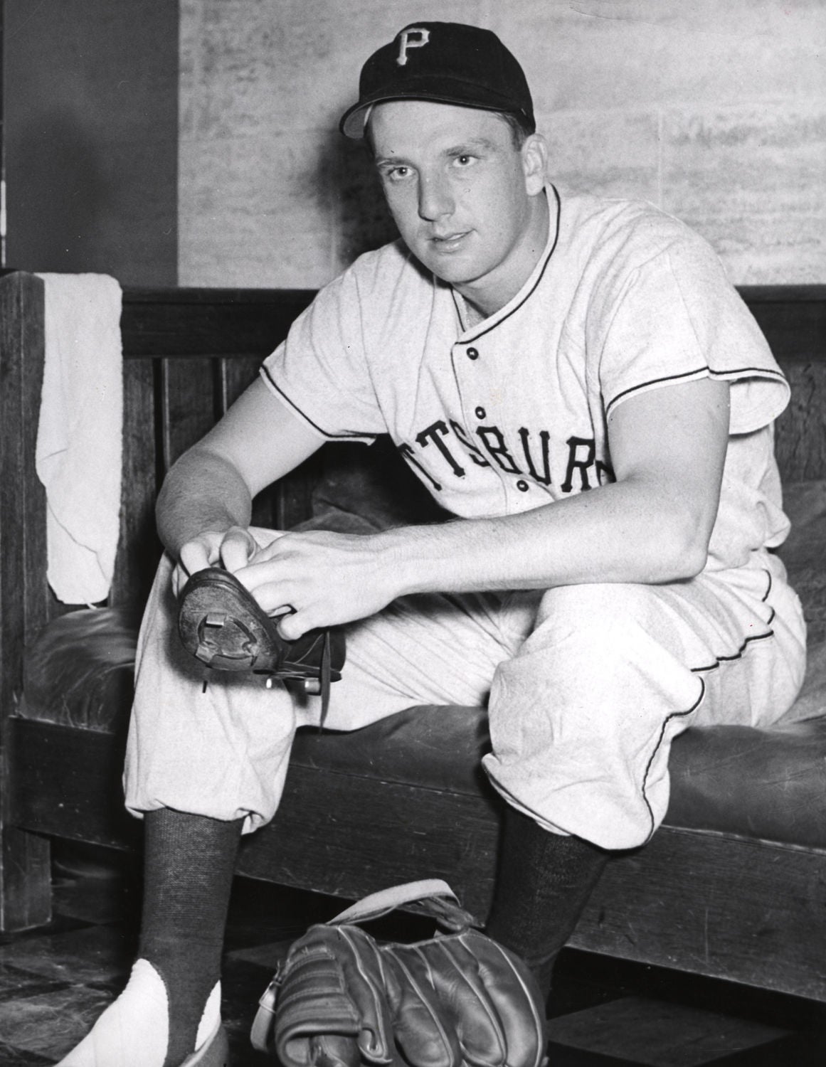 Ralph Kiner hits three homers and drives in seven runs in a 1312 win